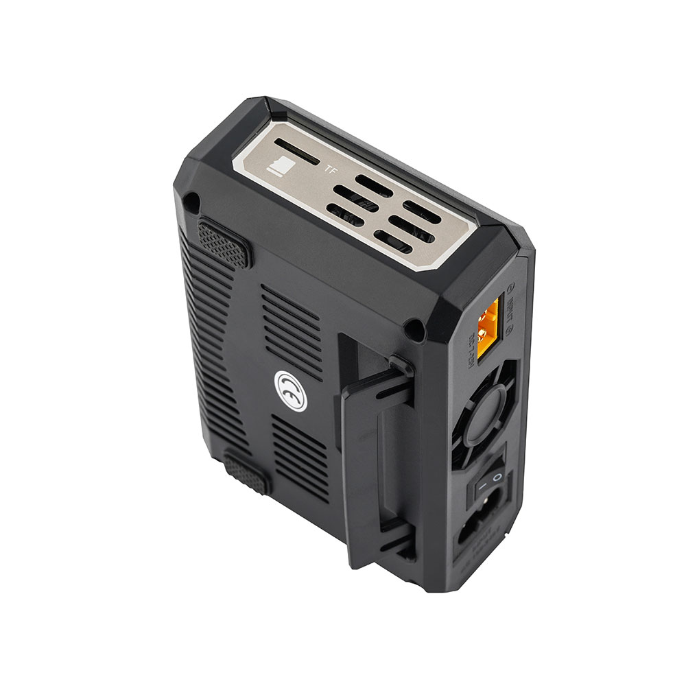 ToolkitRC M7AC 100W AC / 300W  - Drone Battery Smart recensione e prezzo